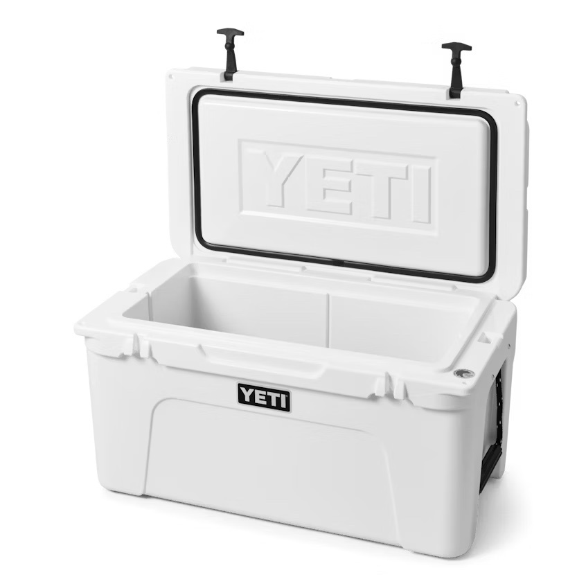 W Tundra 65 White 3qtr Lid Up 3406 B
